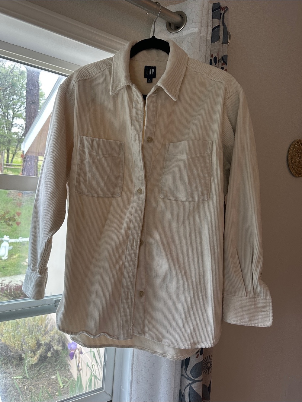 GAP Cream Corduroy Button-Up Shirt Jacket
